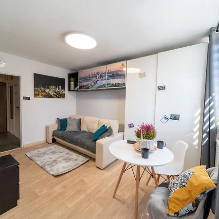 Metro Lux Home Apartment Варшава Екстер'єр фото