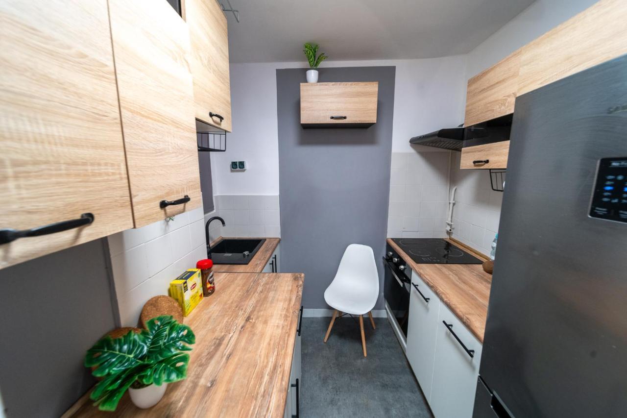 Metro Lux Home Apartment Варшава Екстер'єр фото