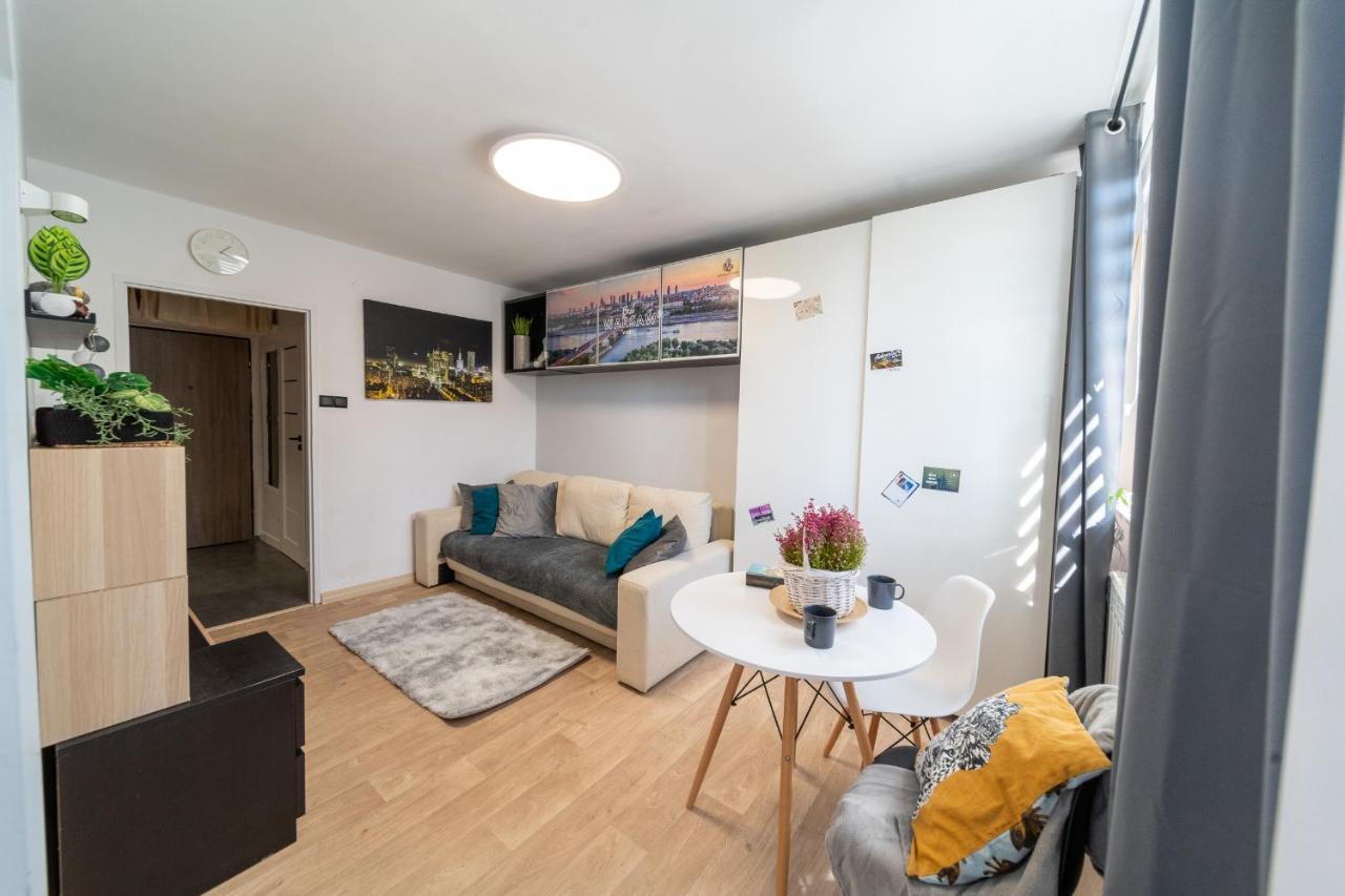 Metro Lux Home Apartment Варшава Екстер'єр фото