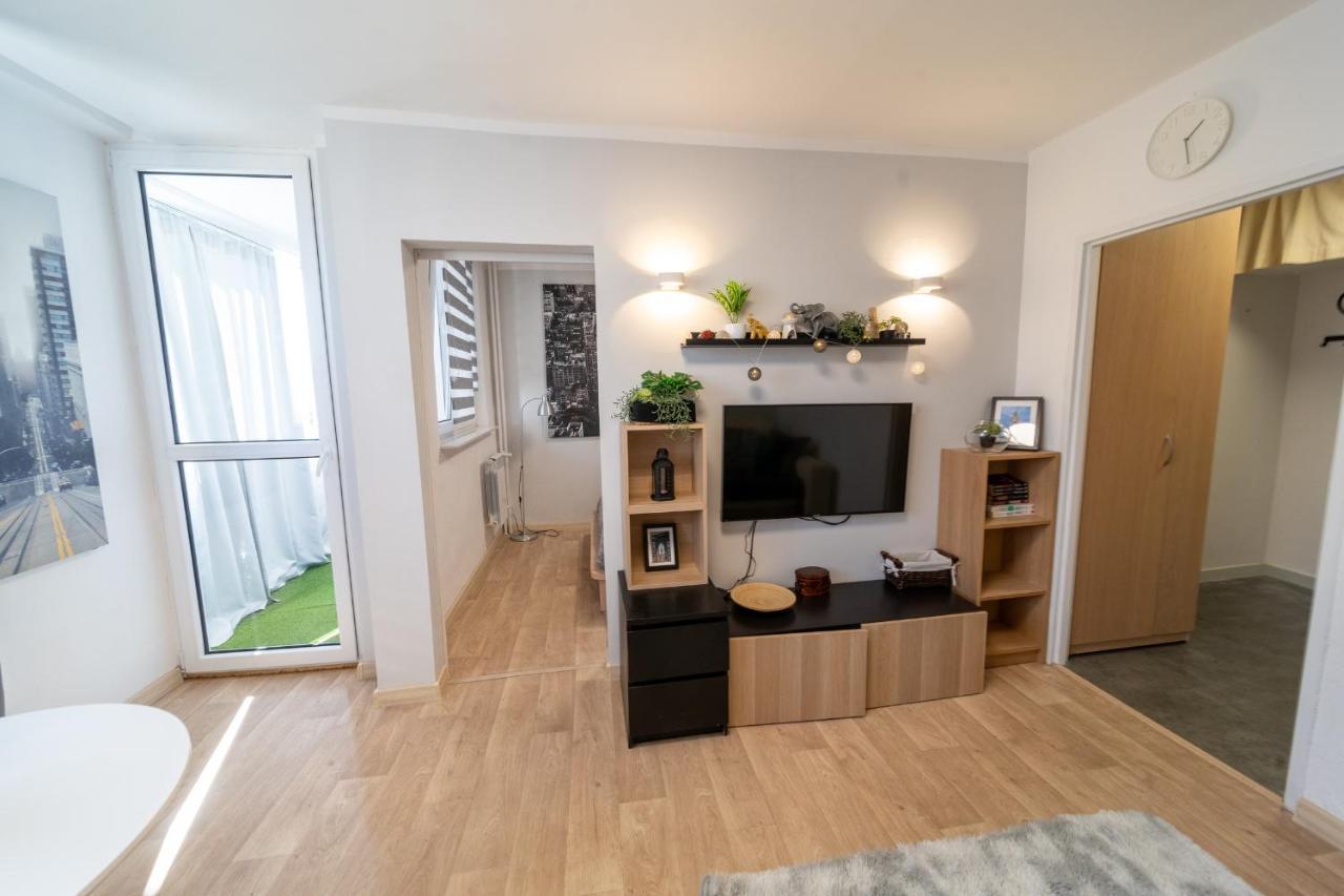 Metro Lux Home Apartment Варшава Екстер'єр фото