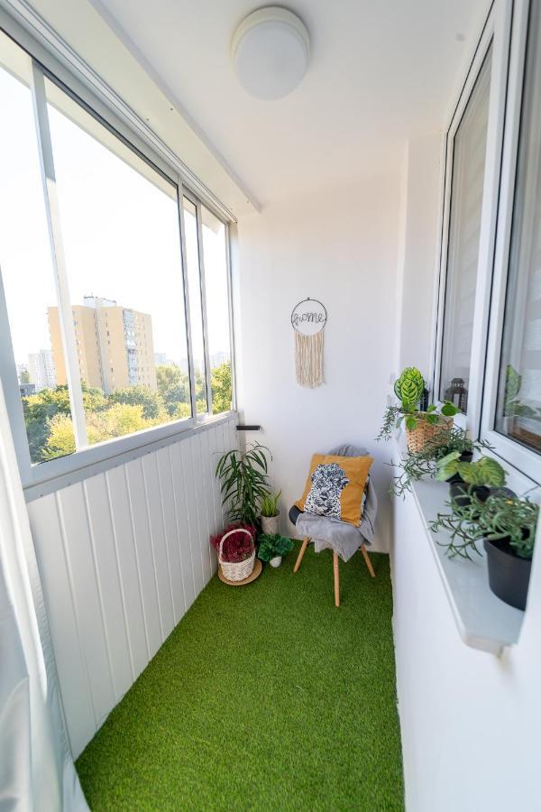 Metro Lux Home Apartment Варшава Екстер'єр фото