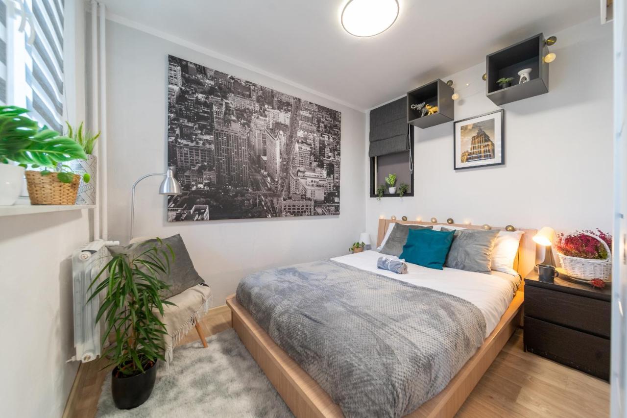 Metro Lux Home Apartment Варшава Екстер'єр фото