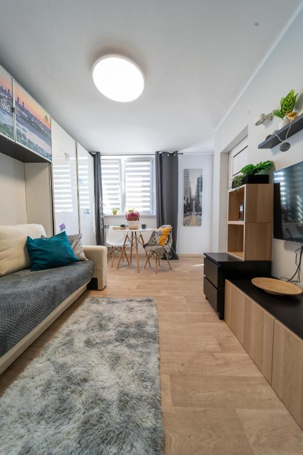 Metro Lux Home Apartment Варшава Екстер'єр фото