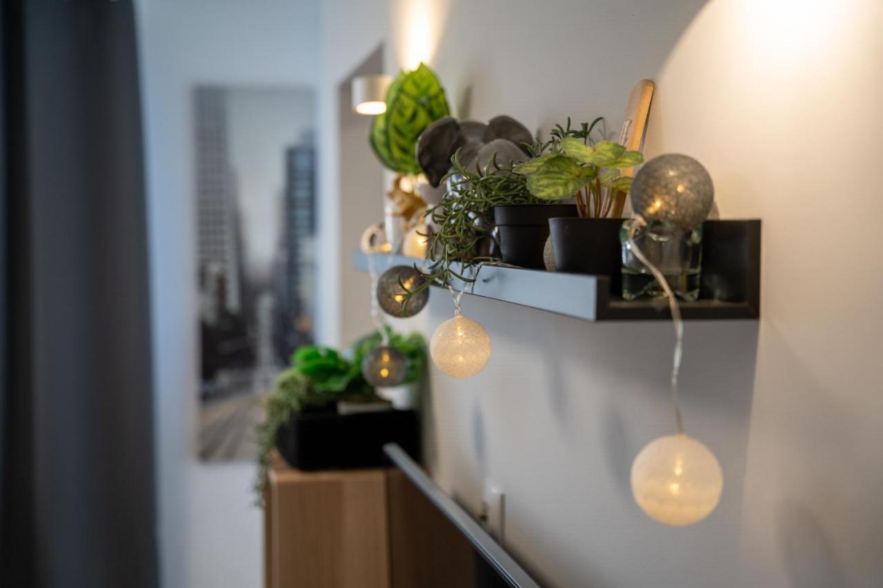Metro Lux Home Apartment Варшава Екстер'єр фото